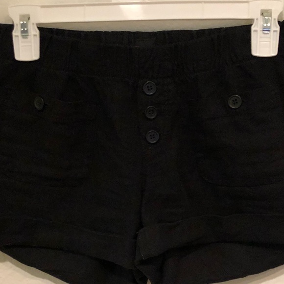 Black Bebe Buttoned Shorts - Picture 2 of 4